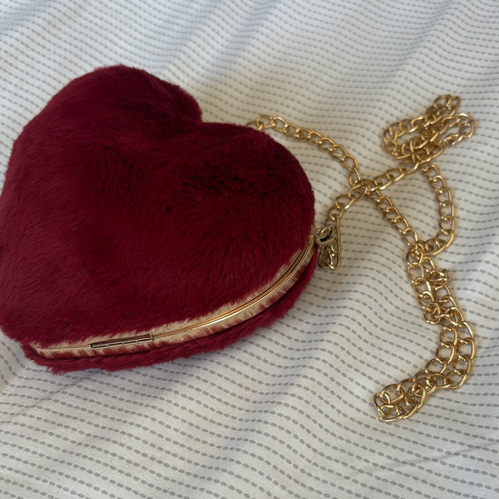 Heart-Shaped Faux Fur Clutch with Gold Chain